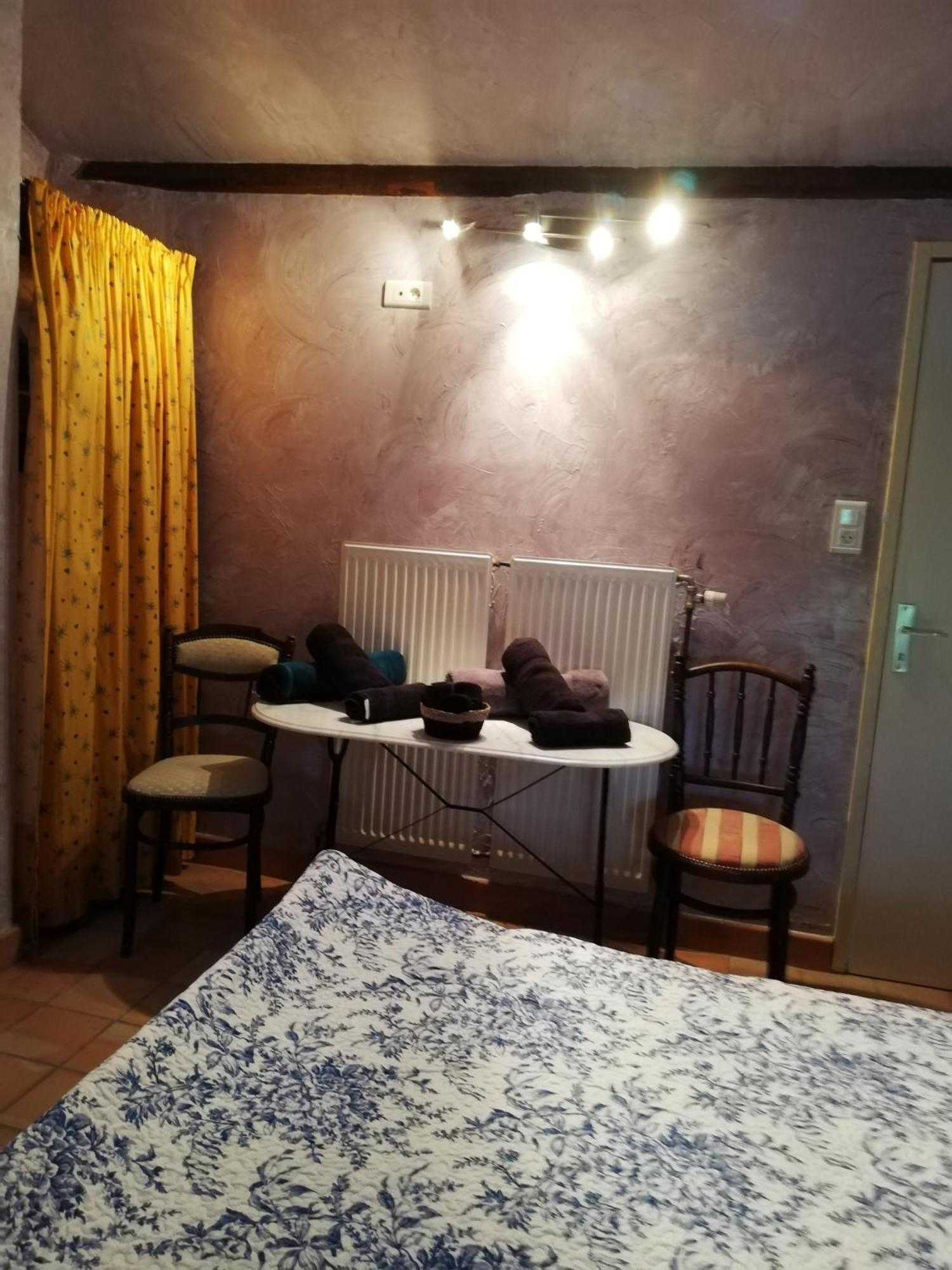Ardeche Chambres D Hotes Pres De Vallon Pont D Arc Grospierres Oda fotoğraf